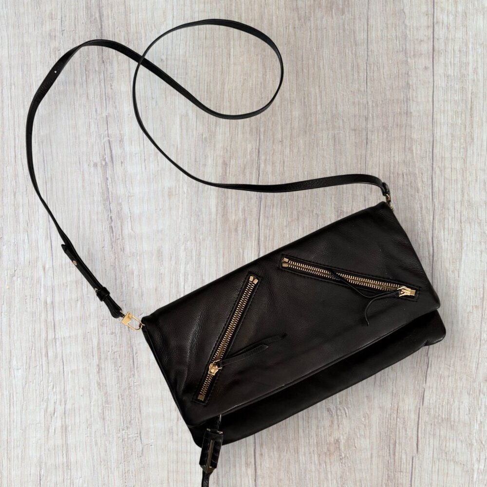 Stella & Dot Covet Waverly Leather Crossbody Clutch Bag Black Gold Zipper Edgy